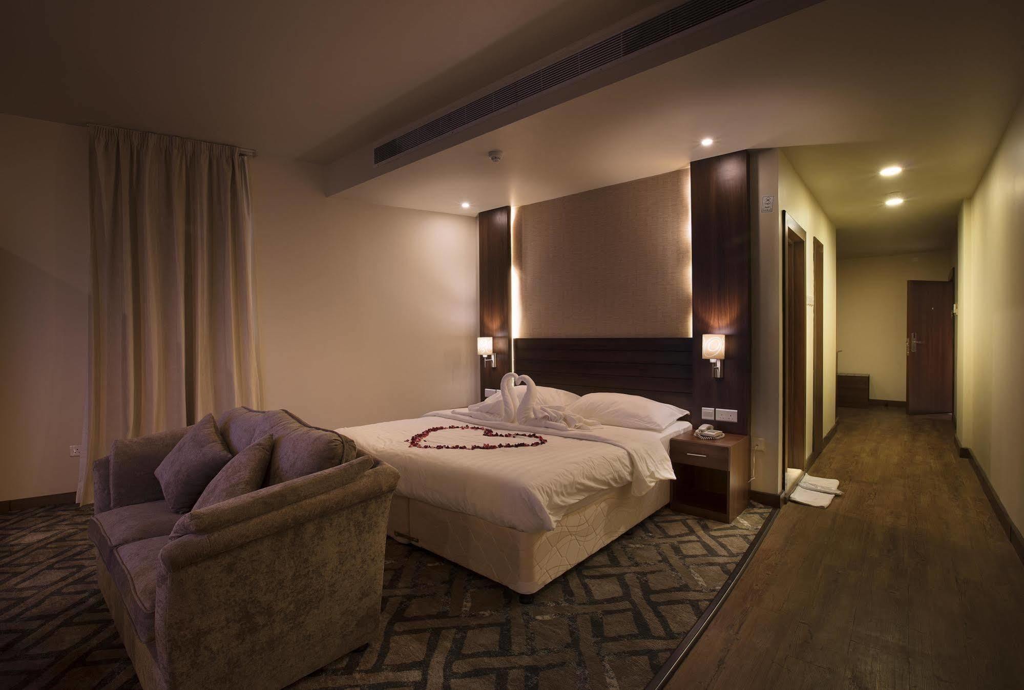 Lily Hotel Suite Mubarraz Al-Hofuf Exterior foto